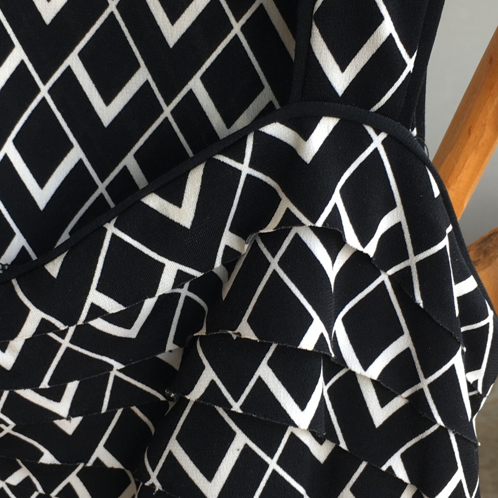 WHBM Ruffle Layer Shell Tank Top - Picture 4 of 6